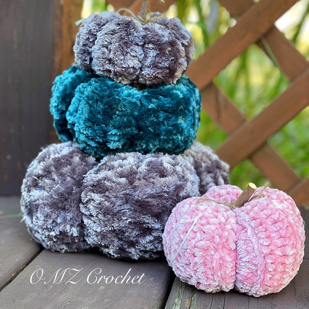 Crochet pumpkins